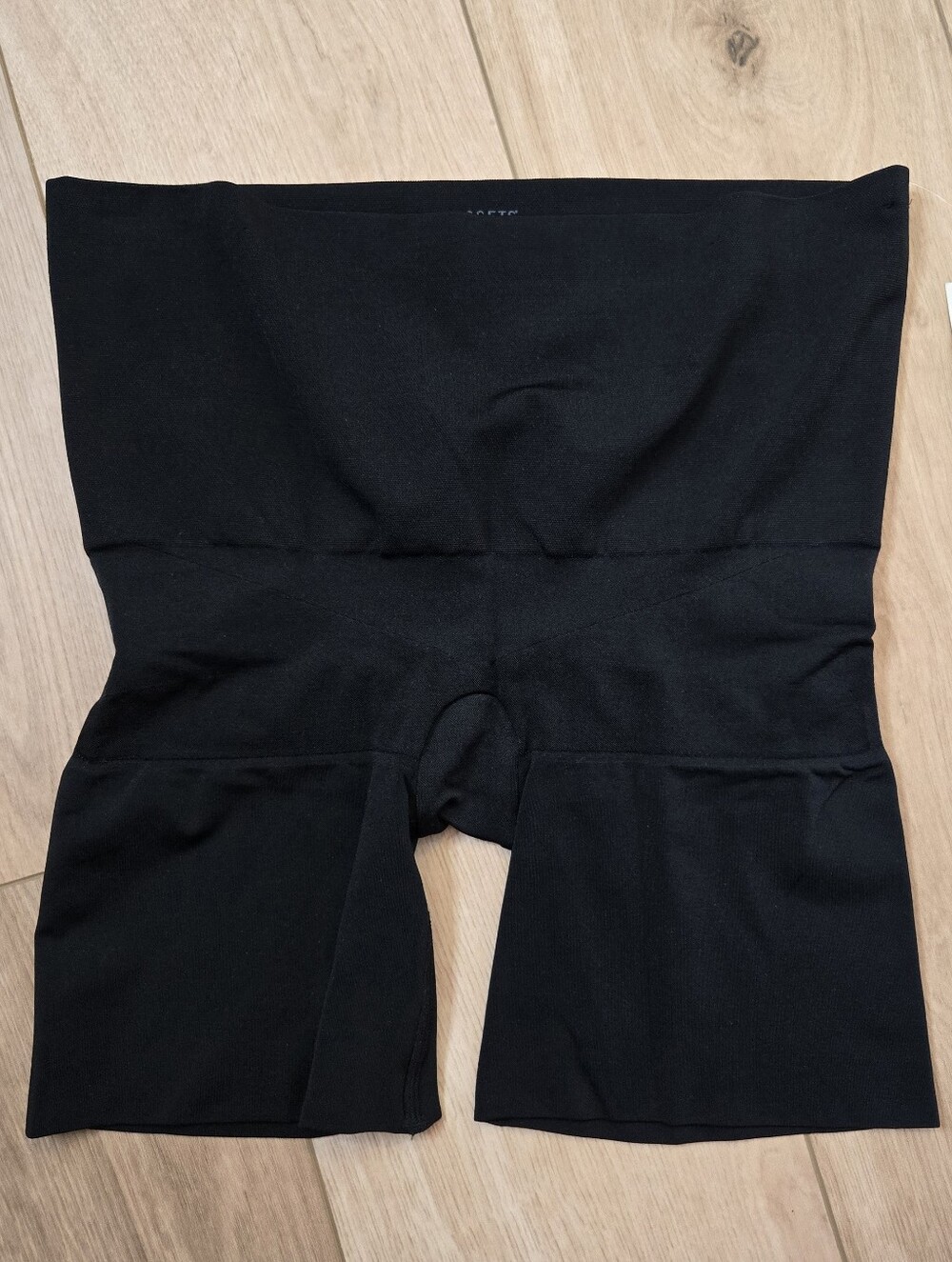 Assets By SPANX Shaping Shorts Black 1X NWT